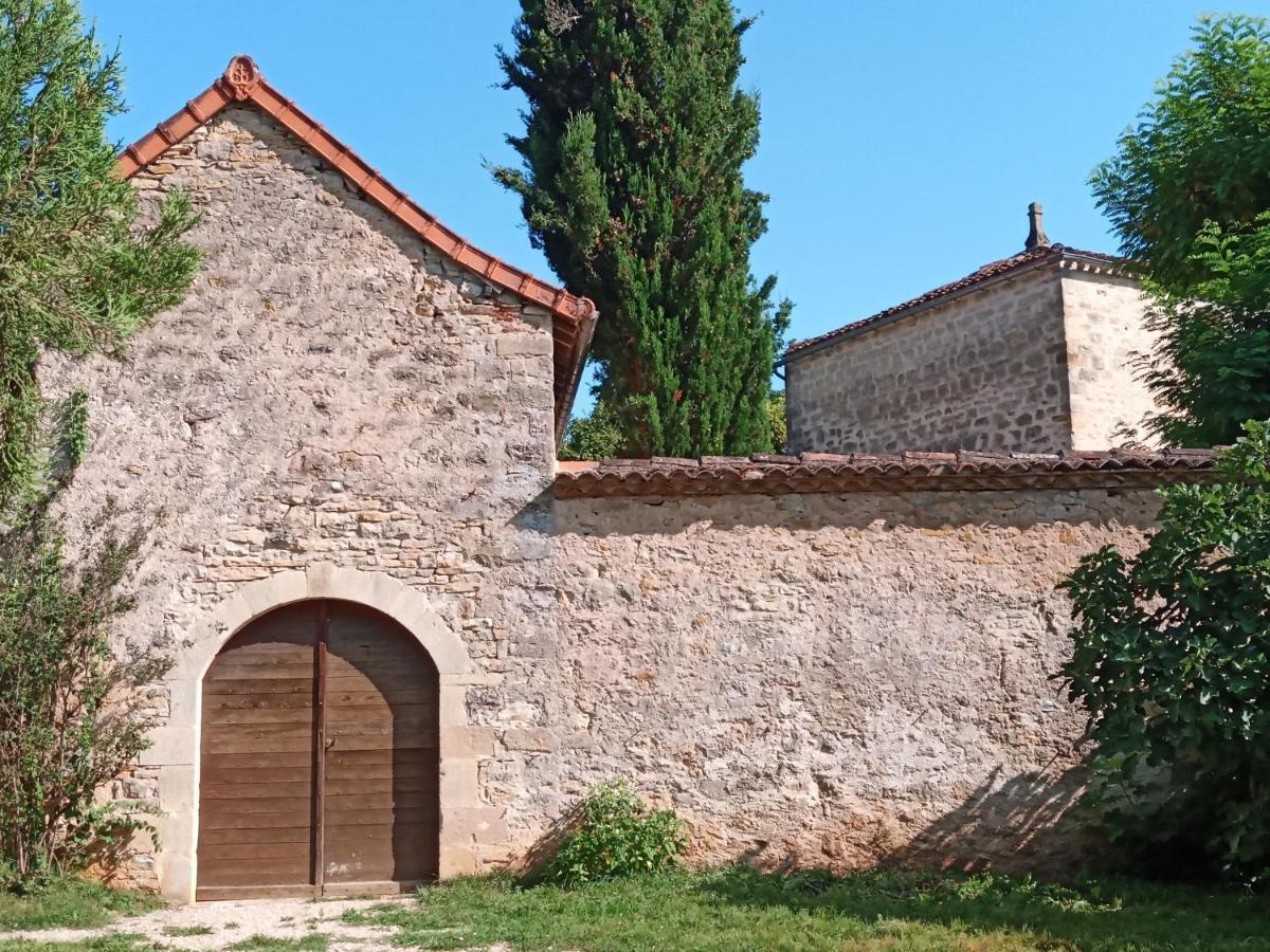 Bed and Breakfast Les Granges De L Abbaye Ginals Exteriér fotografie