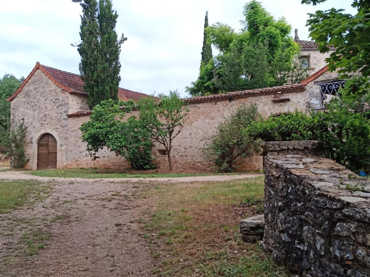 Bed and Breakfast Les Granges De L Abbaye Ginals Exteriér fotografie